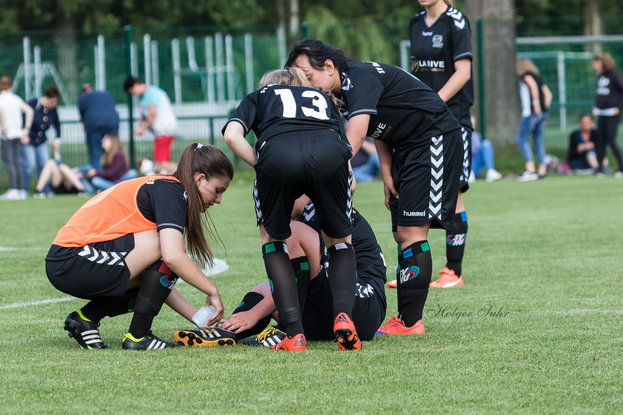 Bild 335 - wBJ Hamburger SV : SV Henstedt Ulzburg : Ergebnis: 4:2